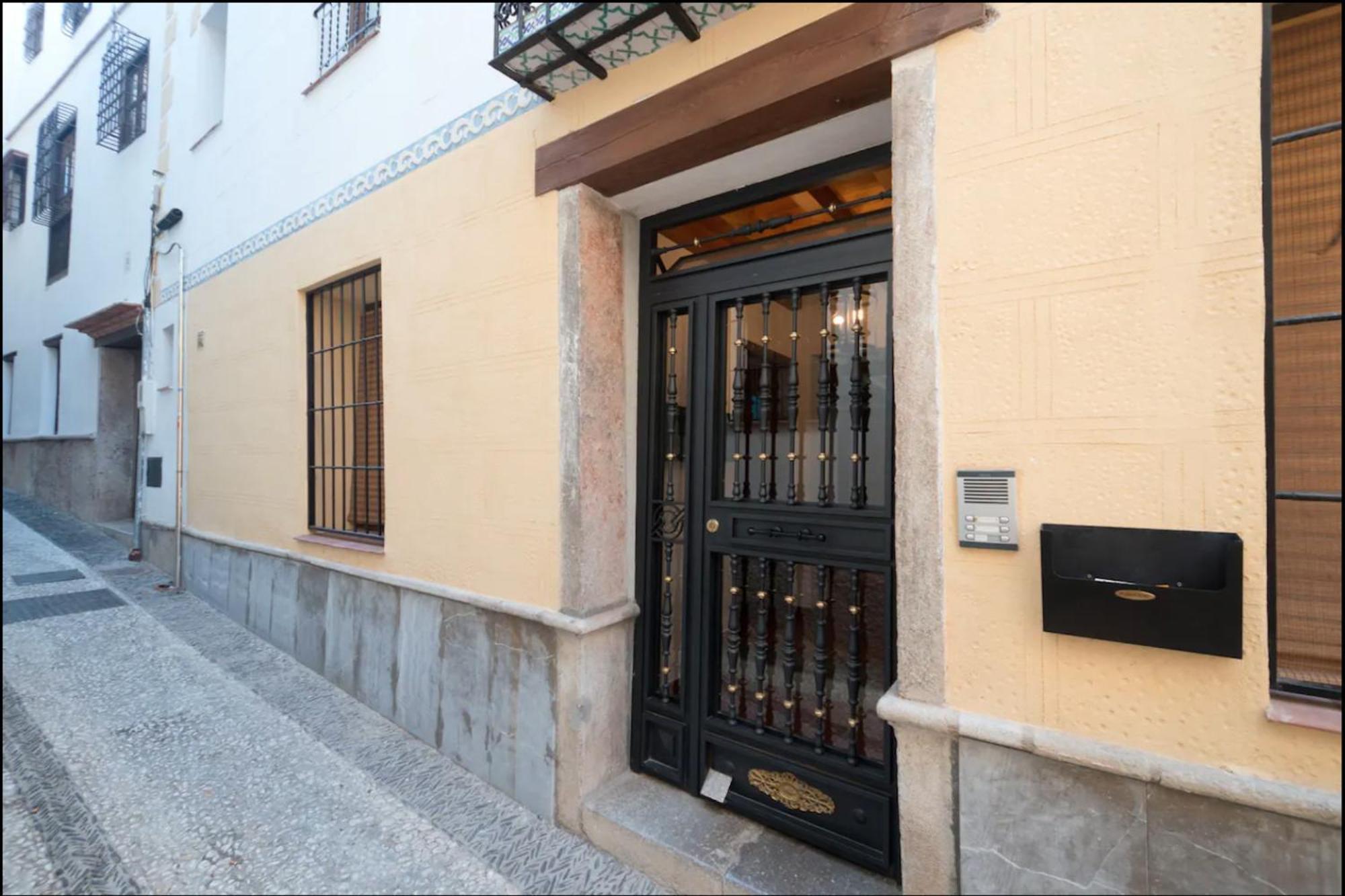 Atico Con Terracita Y Vistas Alhambra, Centro Lejlighed Granada Eksteriør billede